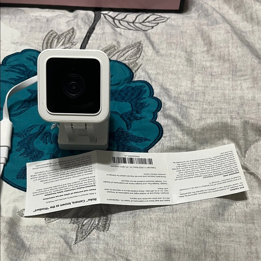 Roku White Simulated indooor Camera